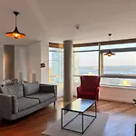 Dream Skyline Sea View Apartment Free Parking
